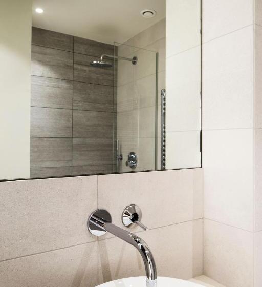 اتاق سوپریور, Berg By Keflavik Airport