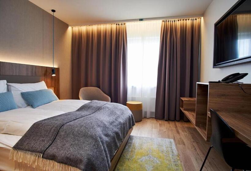 اتاق سوپریور, Berg By Keflavik Airport