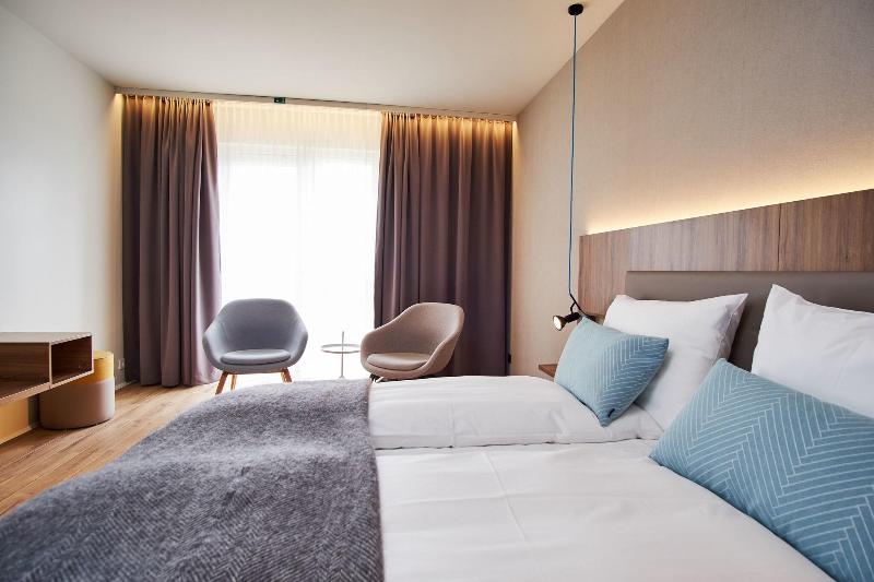 اتاق سوپریور, Berg By Keflavik Airport