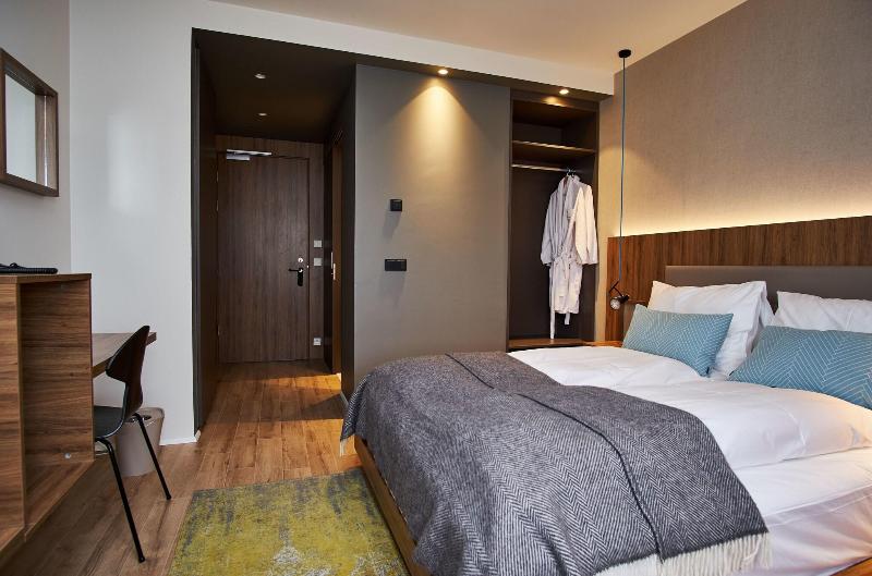 اتاق سوپریور, Berg By Keflavik Airport