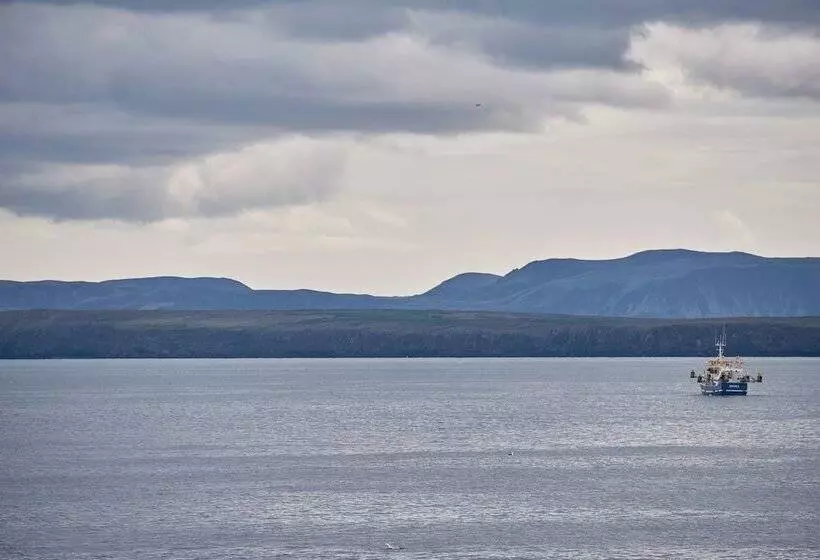 سوییت, Berg By Keflavik Airport