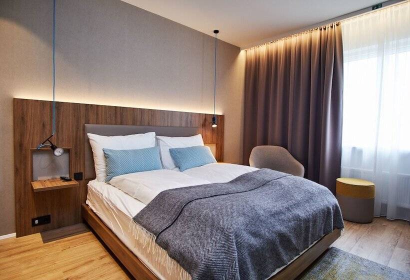 اتاق سوپریور, Berg By Keflavik Airport