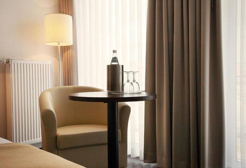 标准间带露台, Bolte