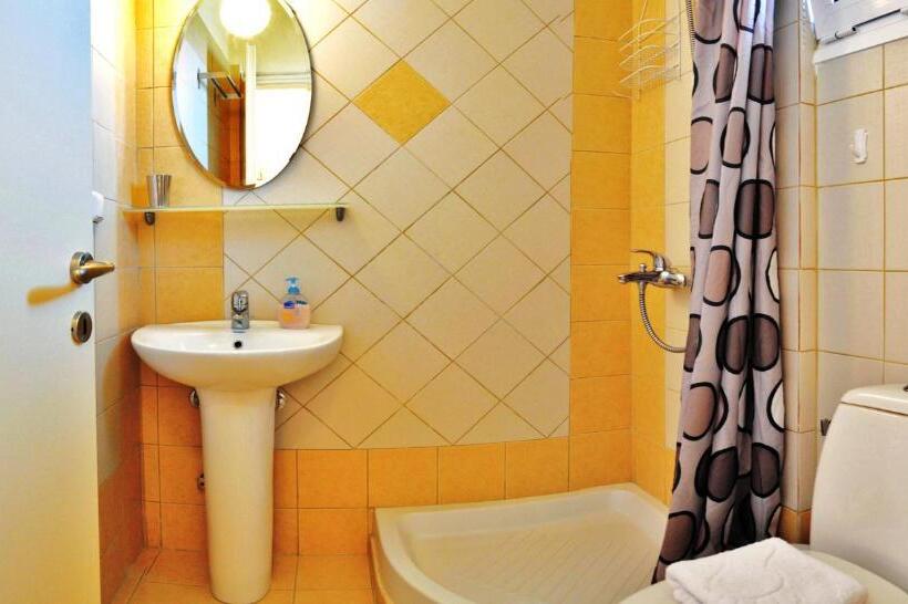 Четырехместный Номер Стандарт, Dafnes Rooms
