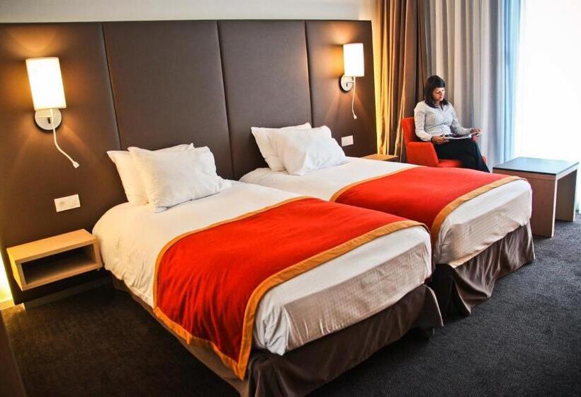 חדר סטנדרט, De La Source