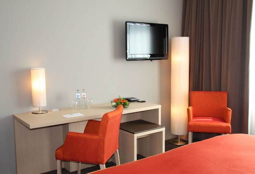 חדר סטנדרט, De La Source