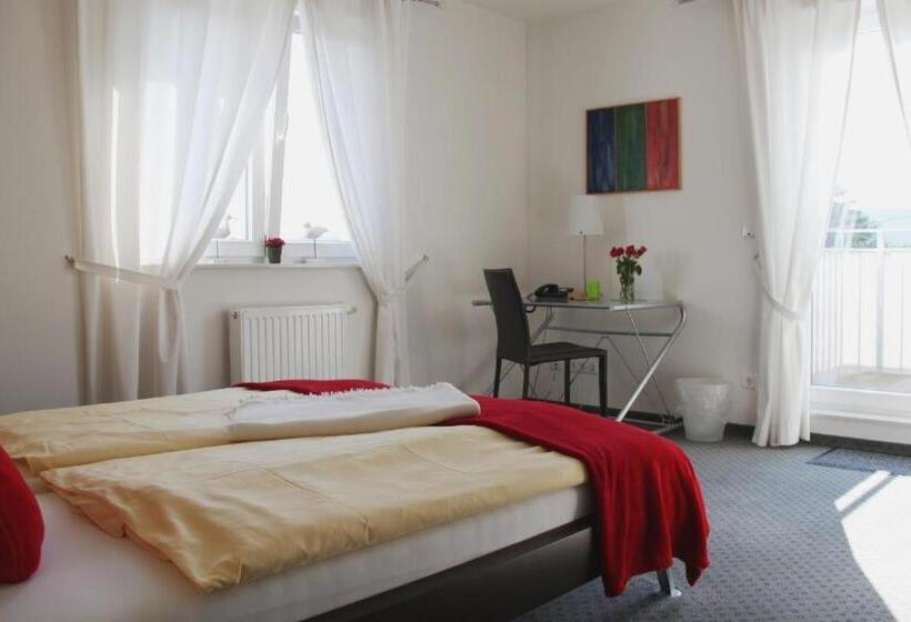 דירת חדר, Haus Hillebrand