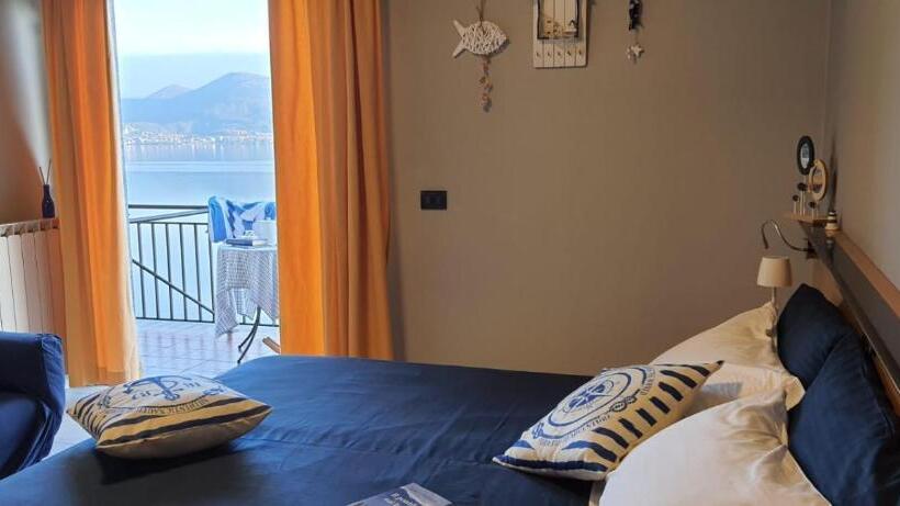 스탠다드 룸 호수 전망, La Rondinella