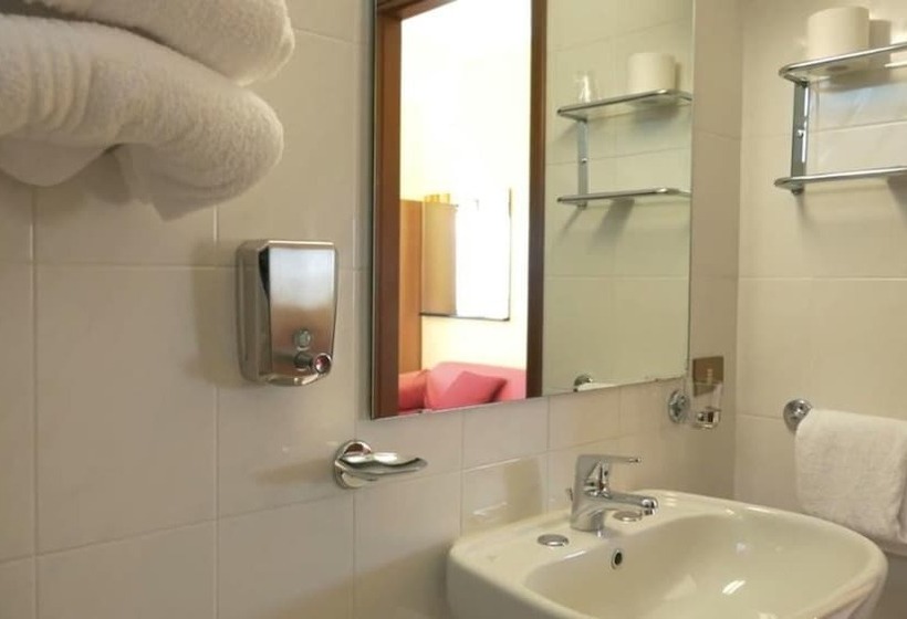 스탠다드 룸 호수 전망, La Rondinella