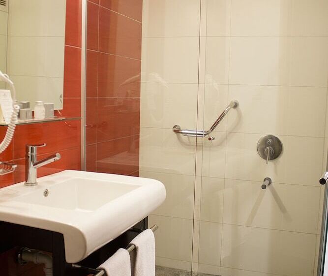 Номер Стандарт, Regency Way Montevideo