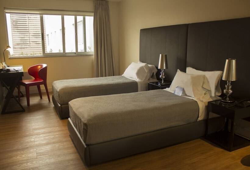 Номер Стандарт, Regency Way Montevideo