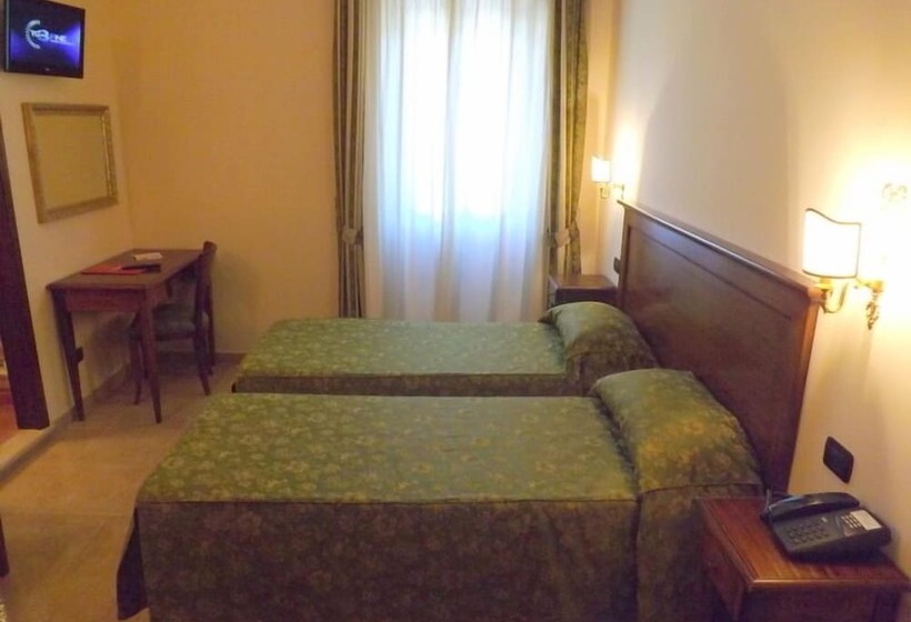 Классический Номер, Relais Il Postiglione  Antica Posta Dei Chigi