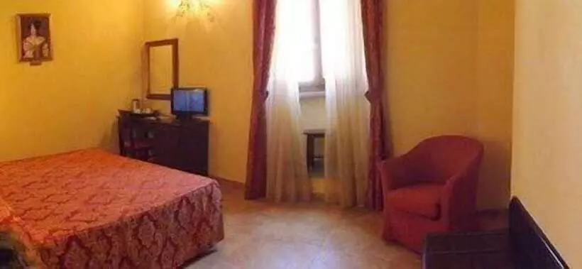 スーペリアールーム, Relais Il Postiglione Antica Posta Dei Chigi