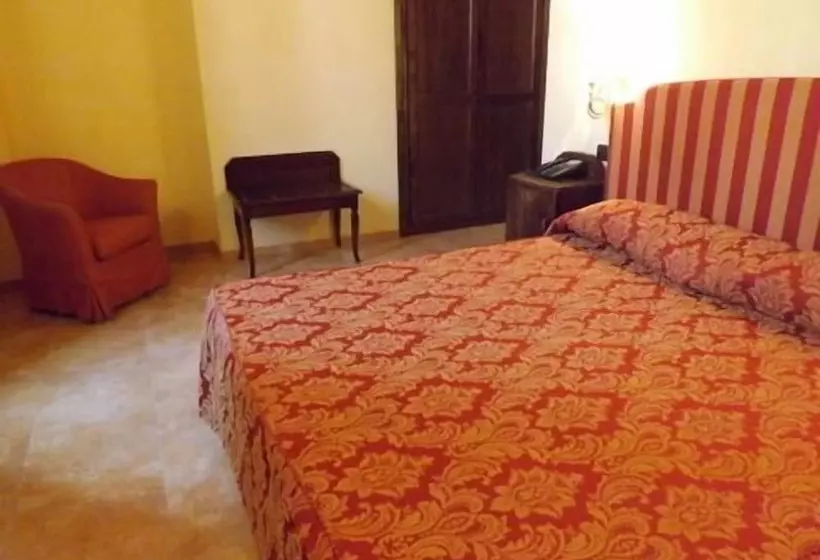 スーペリアールーム, Relais Il Postiglione Antica Posta Dei Chigi