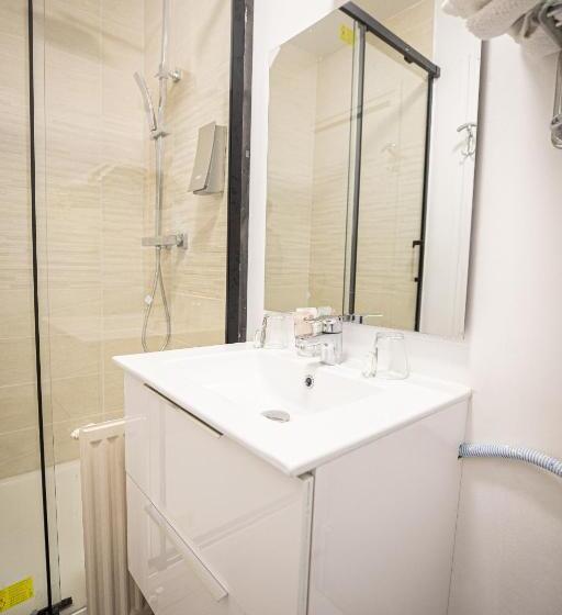 Номер Стандарт, Restaurant Des 4 Ecluses