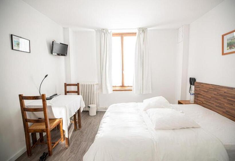 Номер Стандарт, Restaurant Des 4 Ecluses