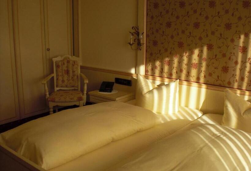 带2个卧室的套房, Restaurant Schieble