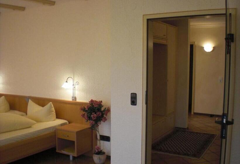 带2个卧室的套房, Restaurant Schieble