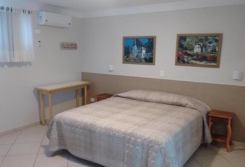 スイート（家族用）, Santa Paula