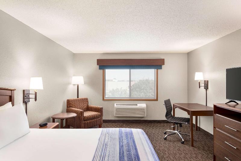 スタンダードトリプルルーム, Santa Paula