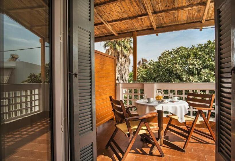 スタンダードルーム, Semiramis Guesthouse