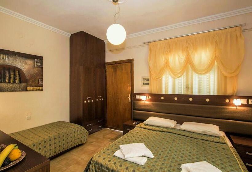 标准三人间, Semiramis Guesthouse
