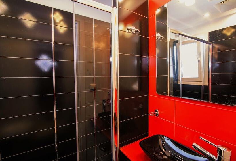 スタンダードルーム, Semiramis Guesthouse