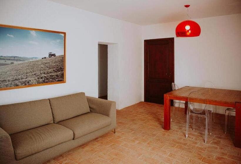 غرفة عائلية, Tenuta Pianirossi