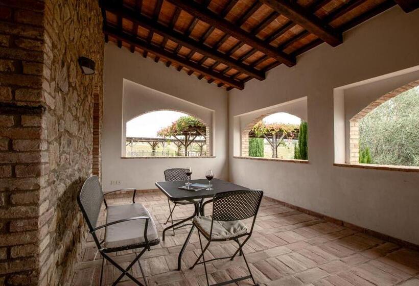 غرفة ديلوكس, Tenuta Pianirossi