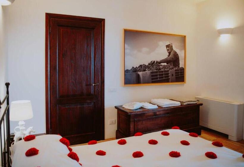 غرفة ديلوكس مزودة بشرفة, Tenuta Pianirossi