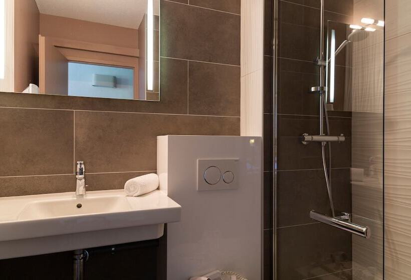 Номер Стандарт, The Originals City, Hôtel Le Sextant, Toulouse Sud