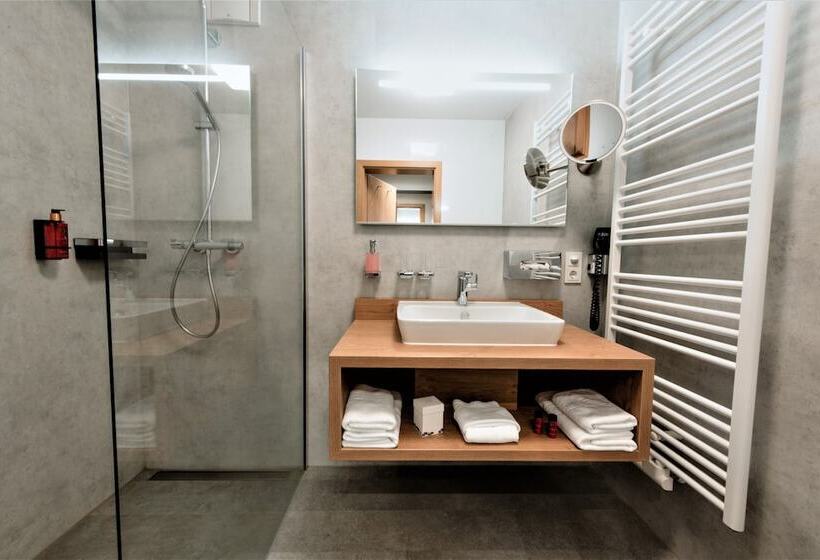 Номер Стандарт с Балконом, Waldhotel Kreuztanne