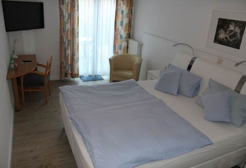 Номер Deluxe, Zum Goldenen Wagen