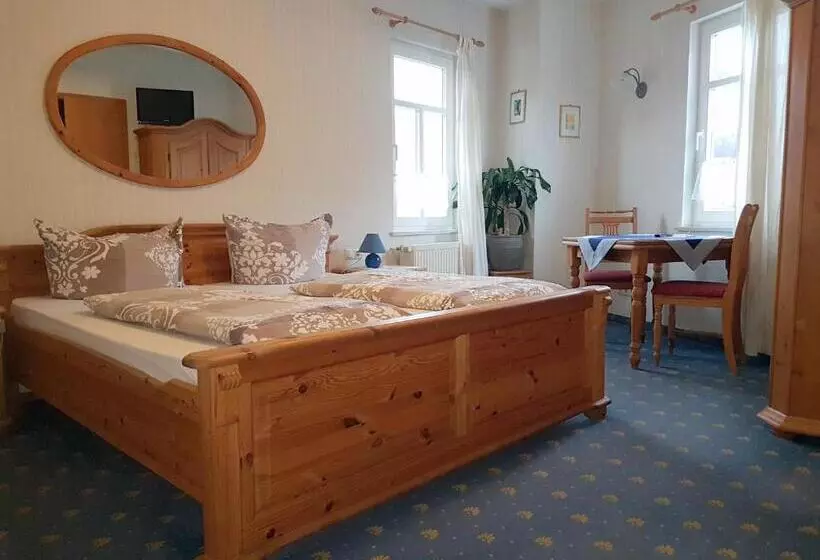 اتاق استاندارد, Landhotel Nonnenroth