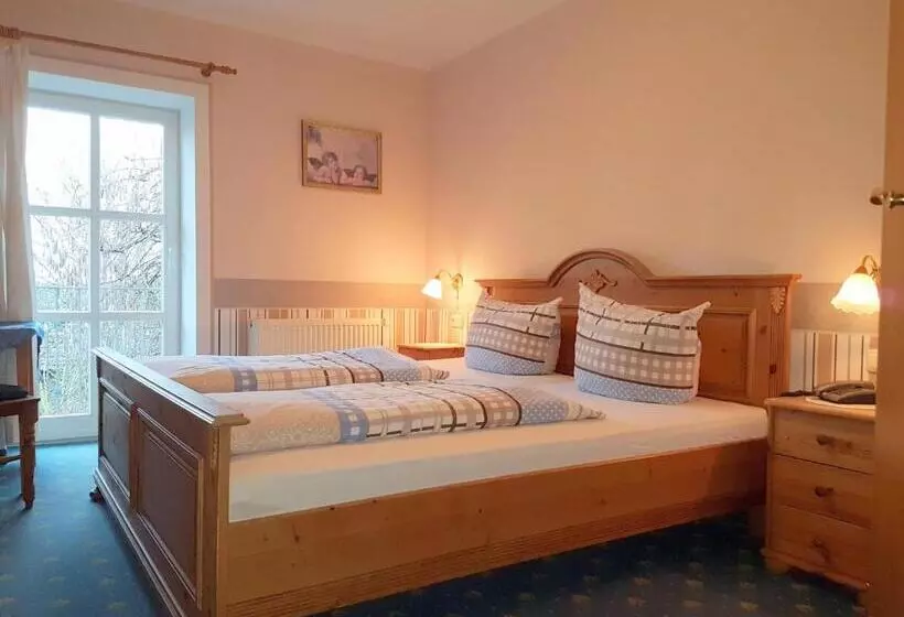اتاق استاندارد, Landhotel Nonnenroth