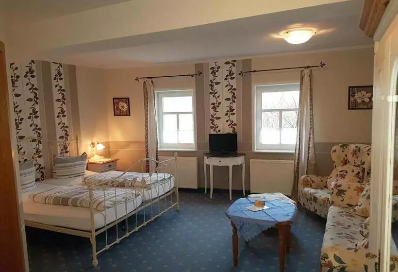 اتاق استاندارد, Landhotel Nonnenroth