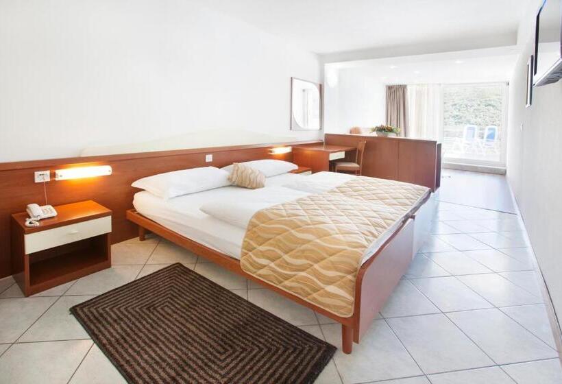 Номер Стандарт с Балконом, Narcis   Maslinica Hotels & Resorts