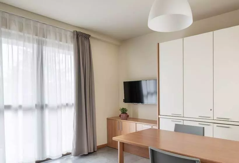 Superior Neljän Hengen Huone, Borgo Brianteo
