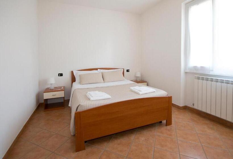 Апартаменты 1 Спальня, Lakeside Holiday Resort