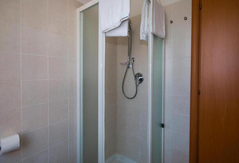 Апартаменты Пентхаус 1 Спальня, Lakeside Holiday Resort