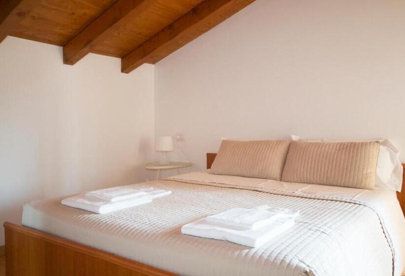 Апартаменты Пентхаус 2 Спальни, Lakeside Holiday Resort