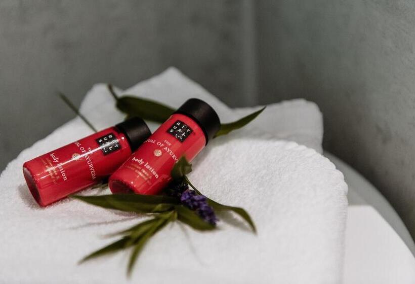 חדר סטנדרט עם מרפסת, Waldhotel Kreuztanne