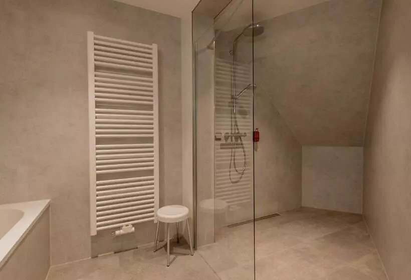ジュニアスイート, Waldhotel Kreuztanne
