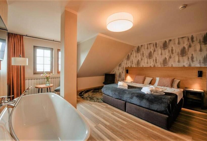 סוויטת ג'וניור, Waldhotel Kreuztanne