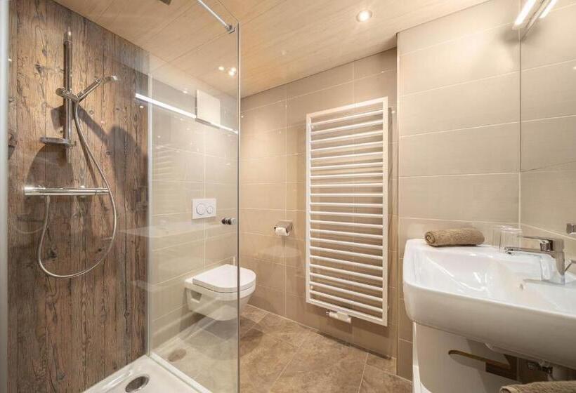 חדר סטנדרט לשלושה, Haus Gafrina