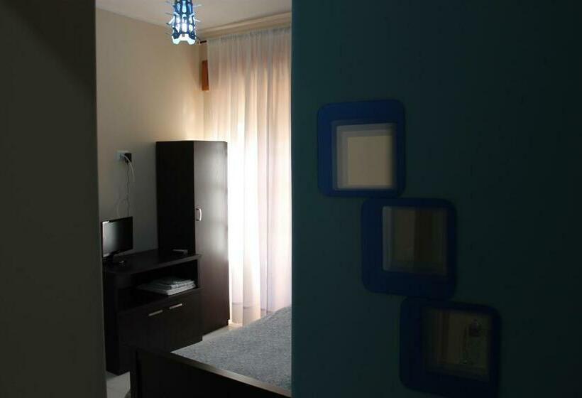 اتاق استاندارد یک نفره, Bed & Breakfast 21