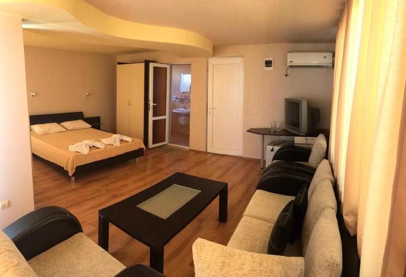 주니어 스위트, Hawaii