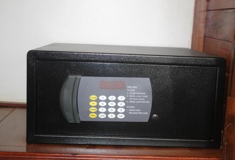 デラックスファミリールーム, Darling Pub Hostel