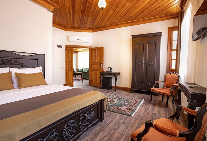 اتاق سوپریور, Woo Town Suites