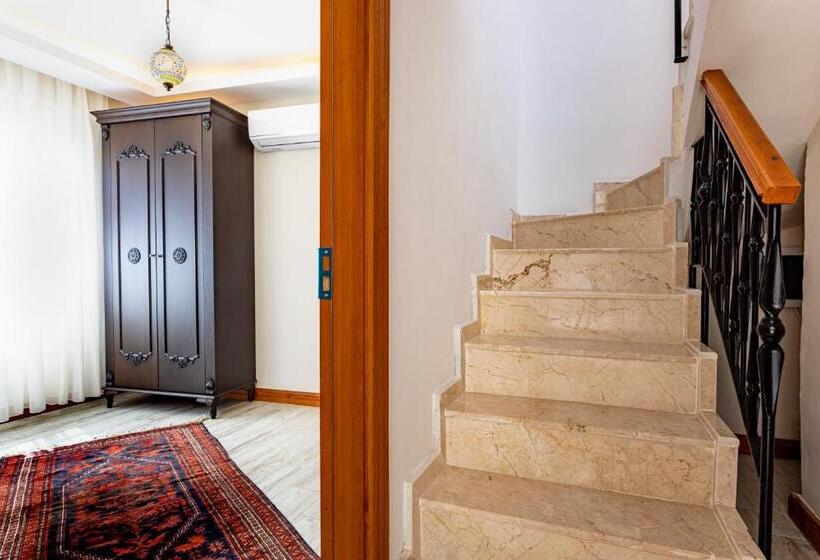 سوییت با چشمانداز دریا, Woo Town Suites